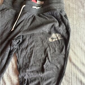 Nike Gray capri jogger Athletic Fit